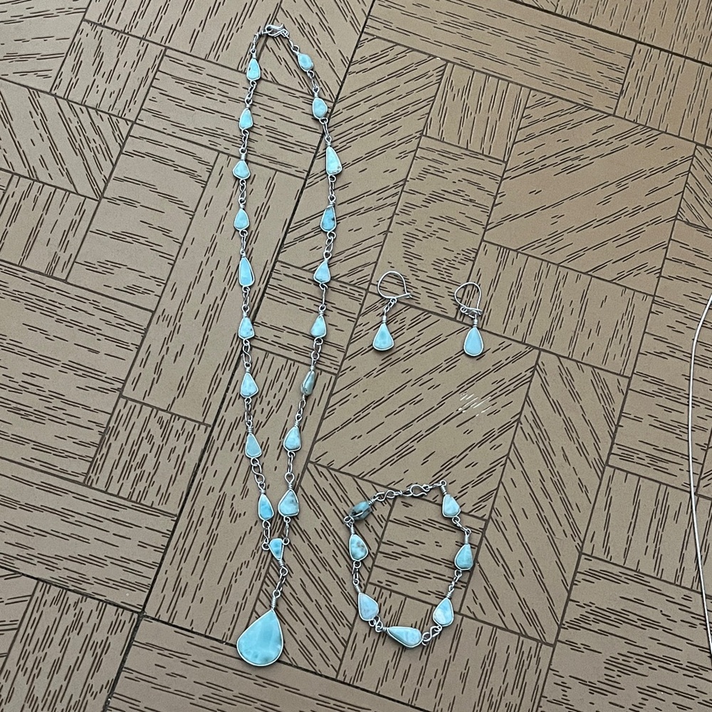 Elegant Silver and Blue Jewelry Set